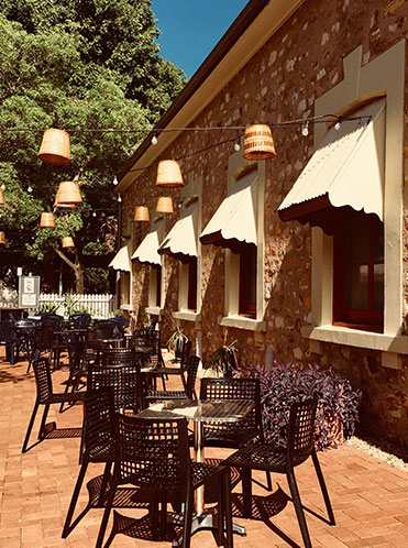 business-tourism-place-visit-17